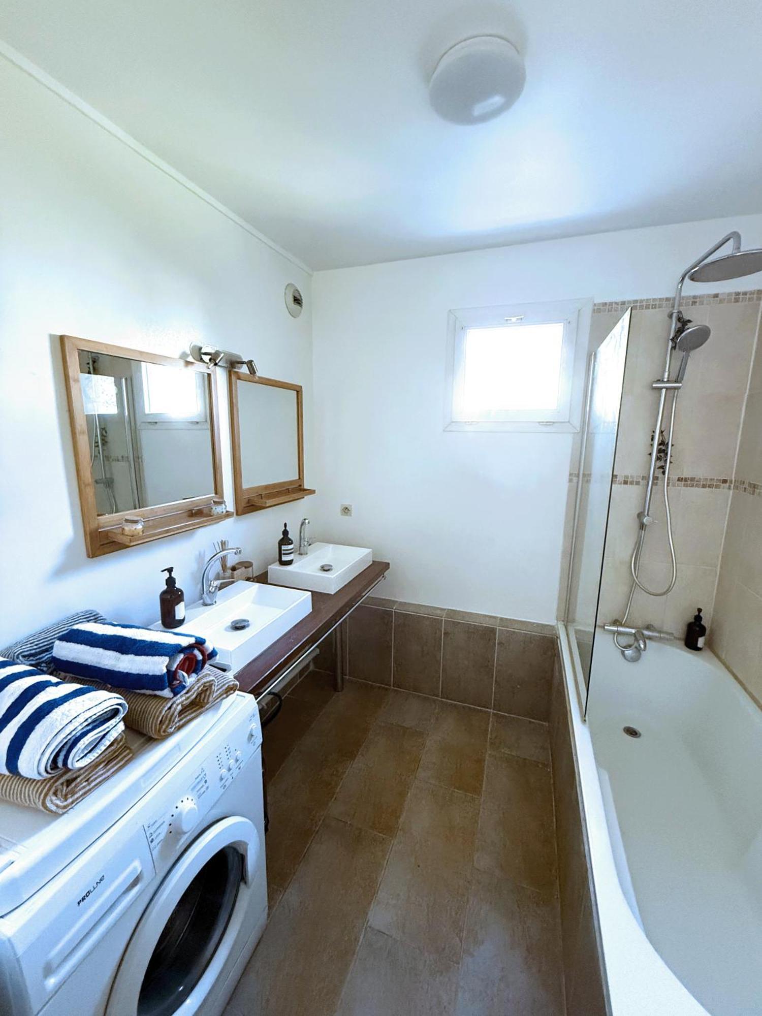 Apartamento Uta House La Plaine Saint-Denis  Exterior foto